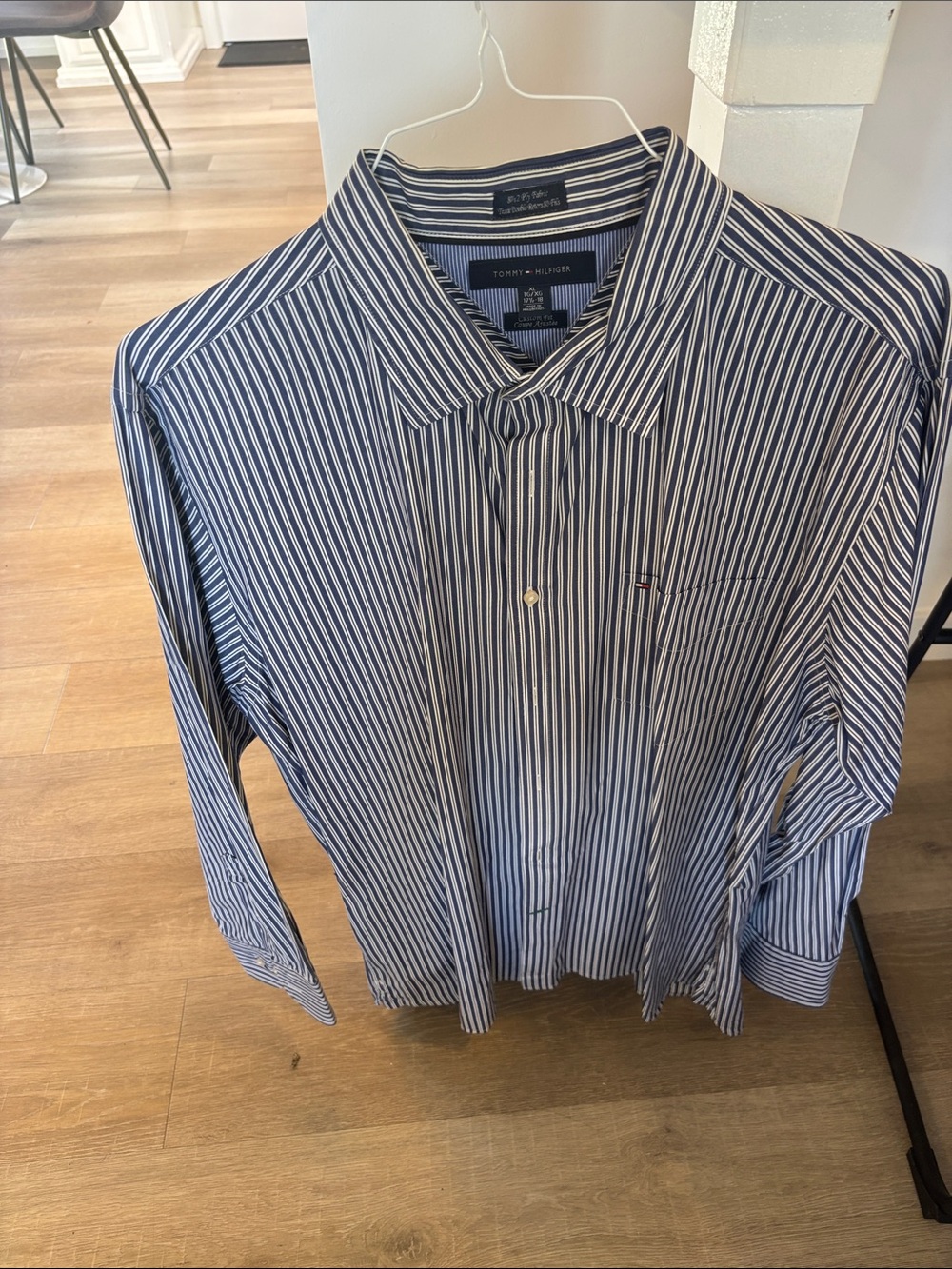 Tommy Hilfiger 80s 2 ply fabric custom fit shirt-size XL